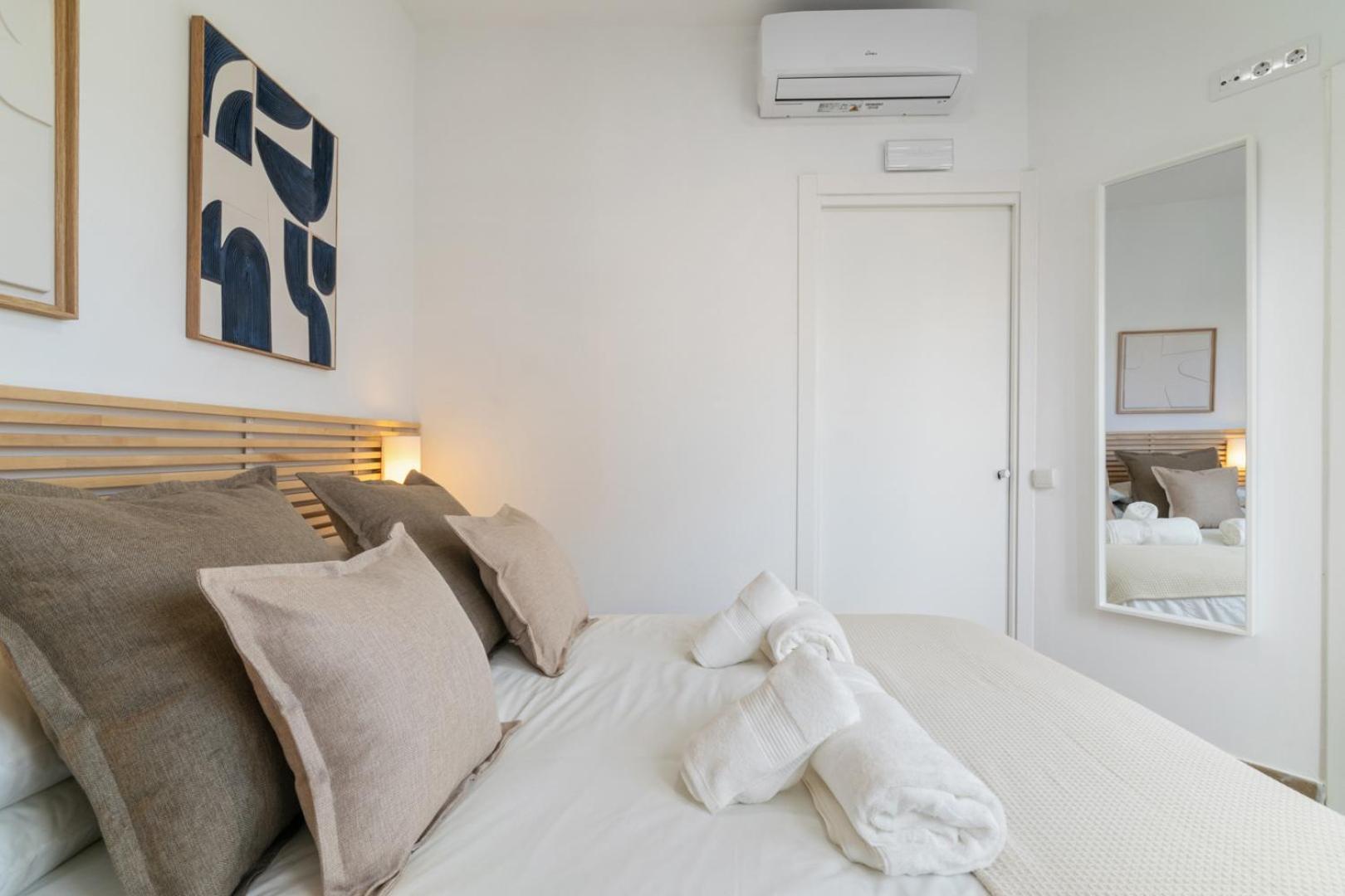 Livinn House L'Hospitalet de Llobregat Luaran gambar