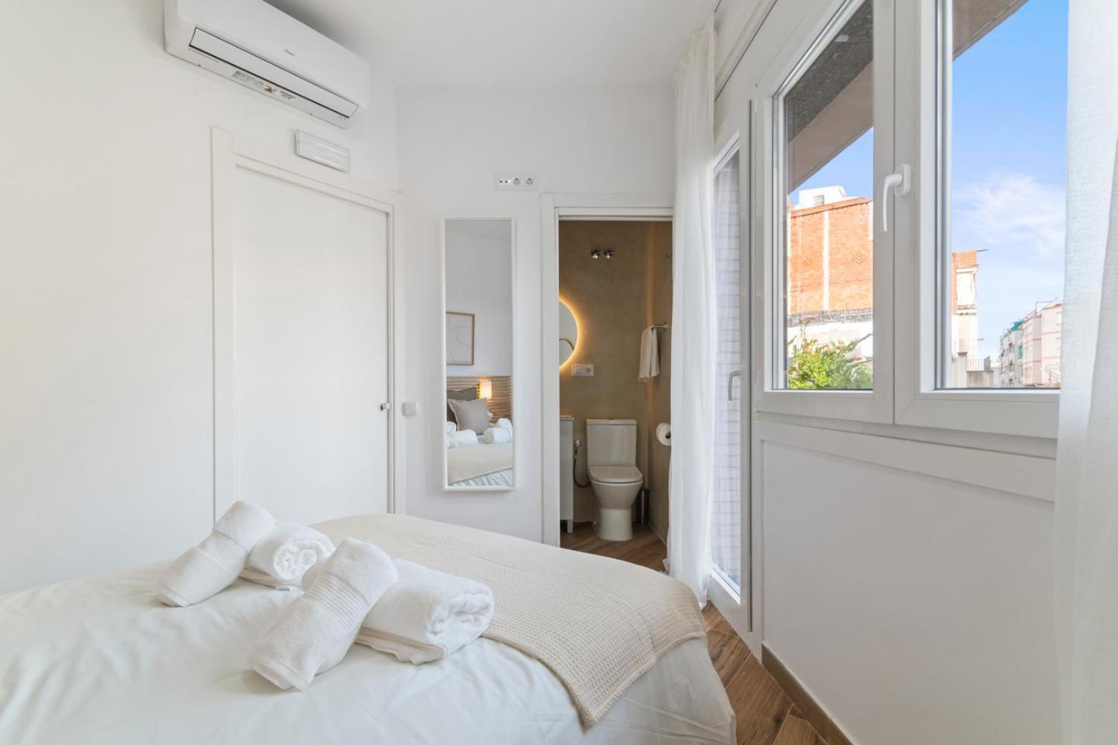 Livinn House L'Hospitalet de Llobregat Luaran gambar