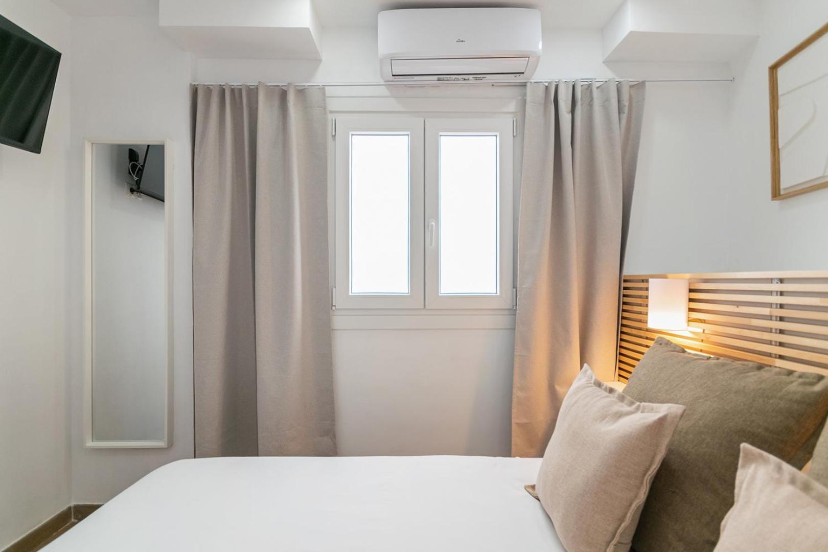 Livinn House L'Hospitalet de Llobregat Luaran gambar
